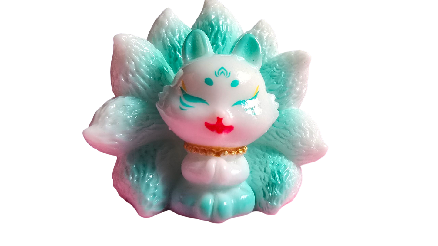 9 Fox Tail Mini Figures