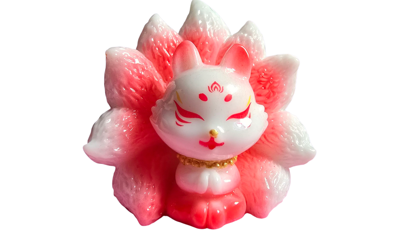 9 Fox Tail Mini Figures