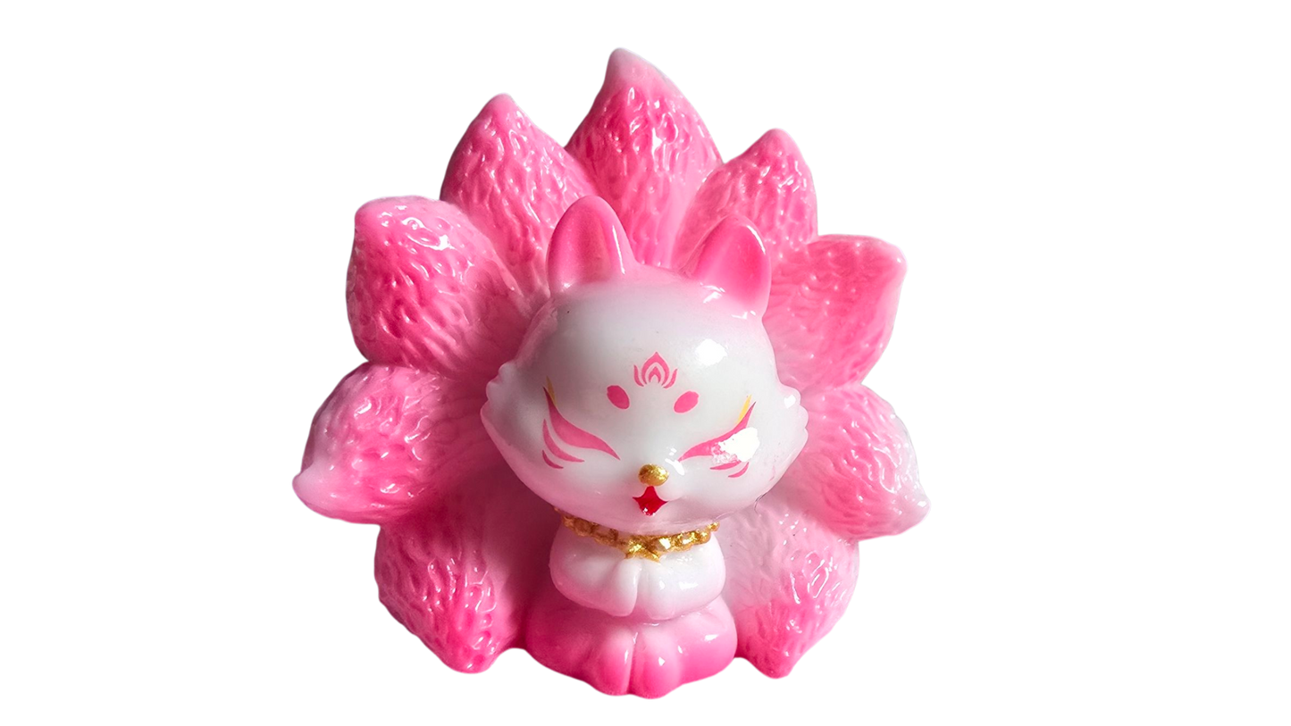 9 Fox Tail Mini Figures